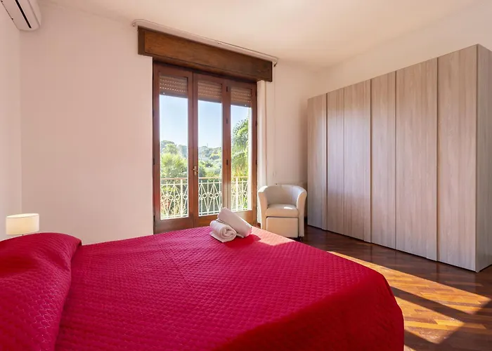 Stella Villa *